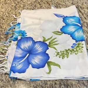 Hawaiian short sarong or scarf 62” L, 22” W